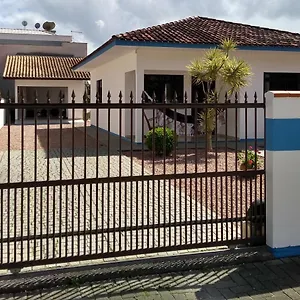 Casa Lar - Curta Com A Família- Venha Passar Suas Aqui Casa de Férias